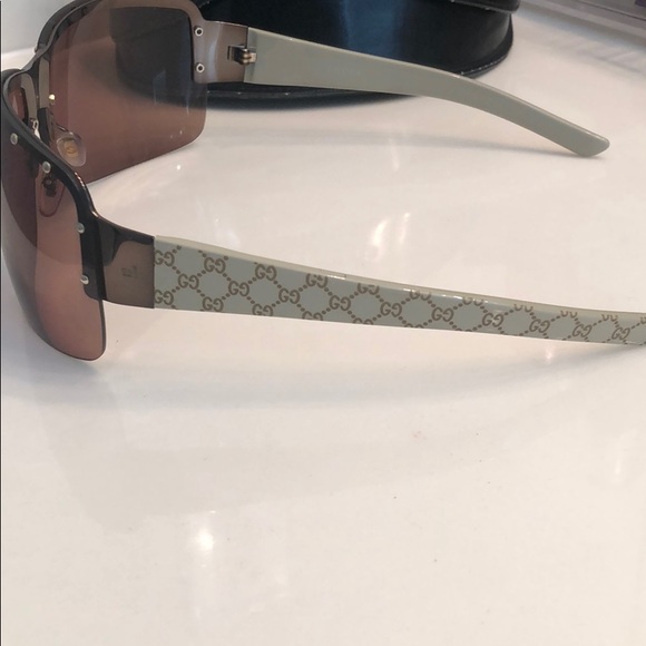 Authentic Gucci sunglasses - Picture 2 of 4